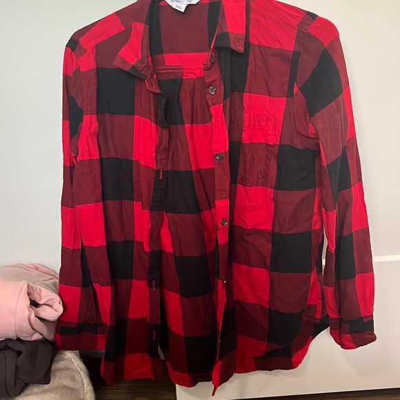 Old navy woman’s “classic shirt” - Picture 1 of 1